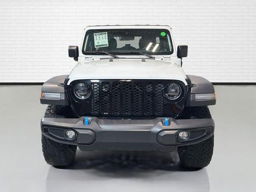 Bright White Clearcoat 2024 Jeep Wrangler 4xe Willys