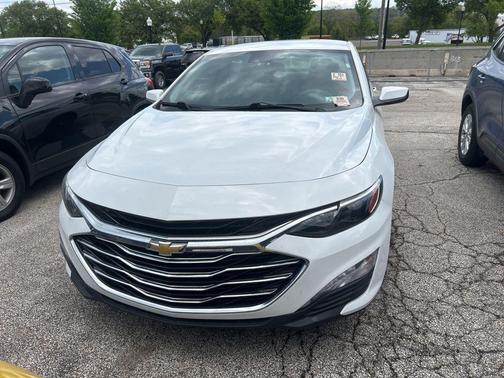 Summit White 2023 Chevrolet Malibu LT
