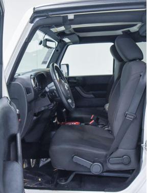 Bright White Clearcoat 2018 Jeep Wrangler JK Unlimited Sport