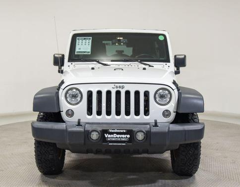 Bright White Clearcoat 2018 Jeep Wrangler JK Unlimited Sport