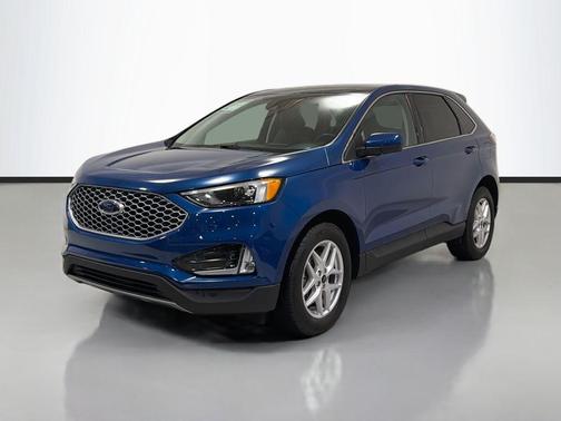 Blue Metallic 2024 Ford Edge SEL