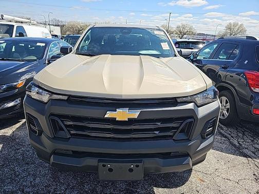 2024 Chevrolet Colorado WT