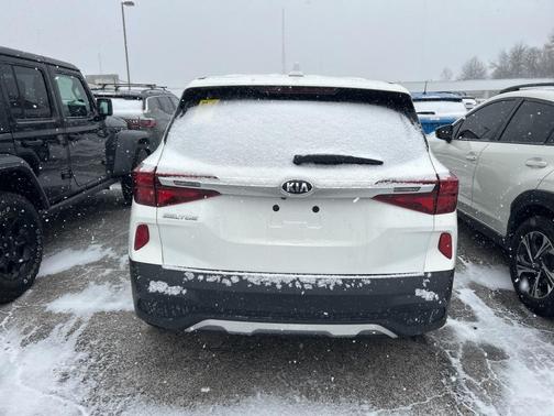 2021 Kia Seltos LX