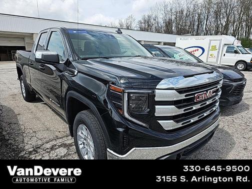 Onyx Black 2023 GMC Sierra 1500 SLE