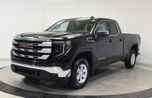 Onyx Black 2023 GMC Sierra 1500 SLE