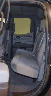 Onyx Black 2023 GMC Sierra 1500 SLE