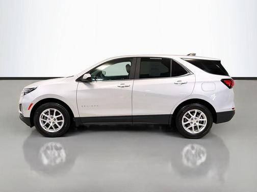 Silver Ice Metallic 2022 Chevrolet Equinox 1LT