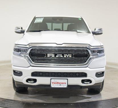 Ivory White Tri-Coat Pearlcoat 2020 RAM 1500 Limited