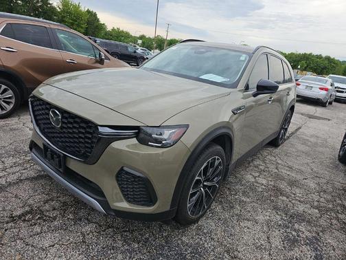 Zircon Sand Metallic 2025 Mazda CX-70 PHEV Premium