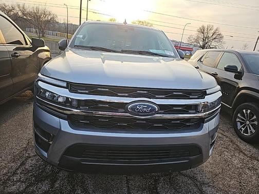 Silver Metallic 2024 Ford Expedition Limited