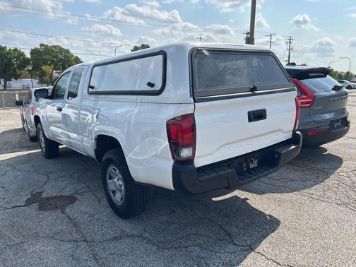 2018 Toyota Tacoma SR
