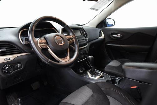 2014 Jeep Cherokee Sport