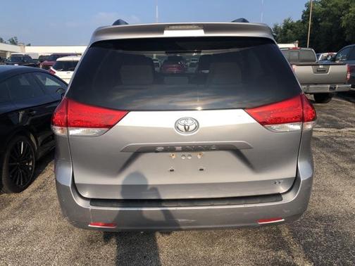 2013 Toyota Sienna LE