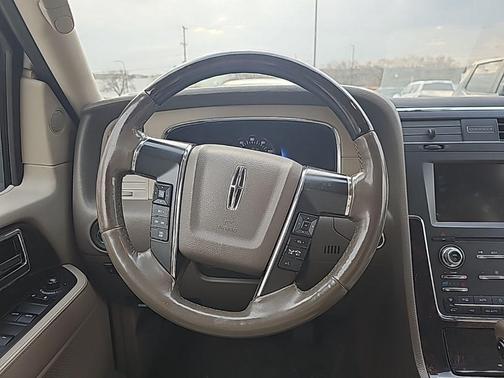 2015 Lincoln Navigator Base