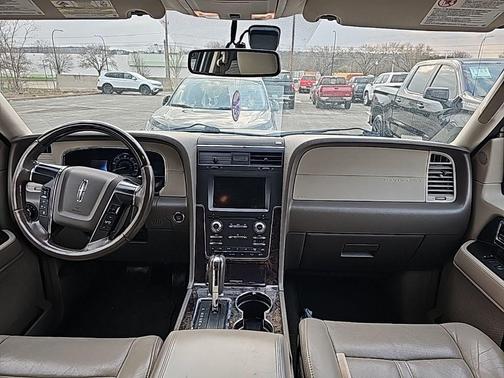 2015 Lincoln Navigator Base