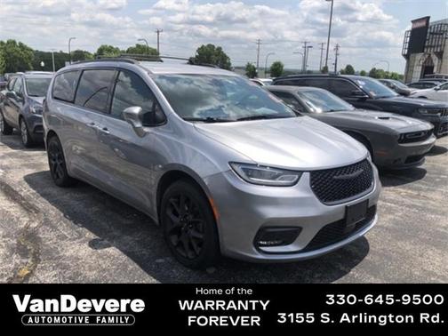 2021 Chrysler Pacifica Touring L
