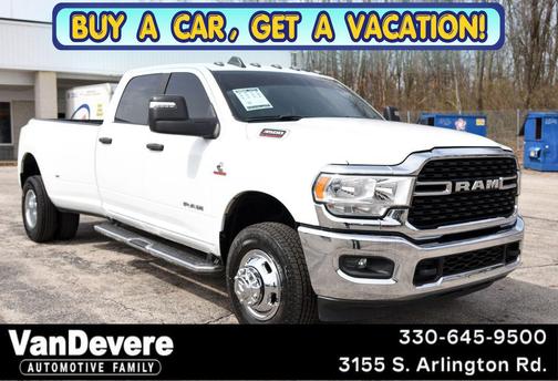 Bright White Clearcoat 2024 RAM 3500 Big Horn