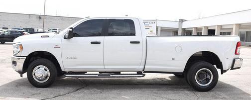 Bright White Clearcoat 2024 RAM 3500 Big Horn