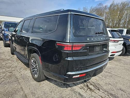 Diamond Black Crystal Pearlcoat 2024 Jeep Wagoneer L Series II