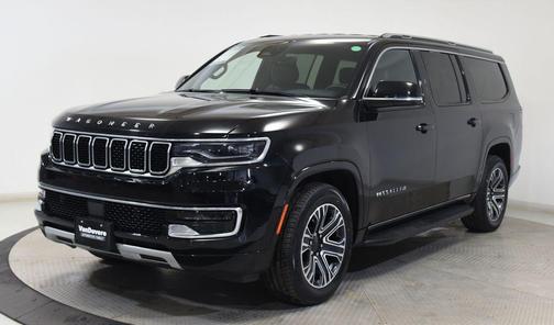 Diamond Black Crystal Pearlcoat 2024 Jeep Wagoneer L Series II