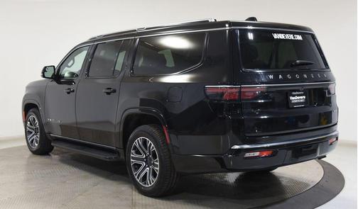 Diamond Black Crystal Pearlcoat 2024 Jeep Wagoneer L Series II