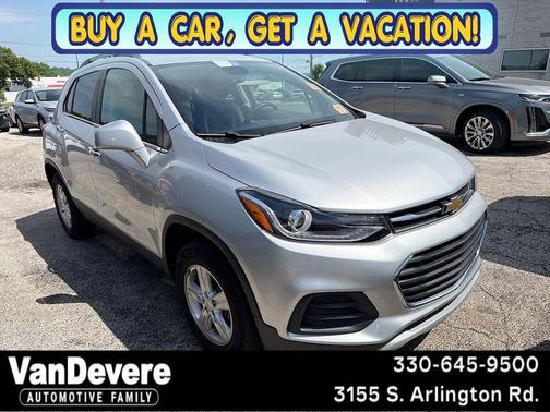 Silver Ice Metallic 2019 Chevrolet Trax LT