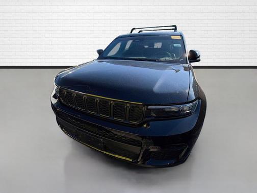 Diamond Black Crystal Pearlcoat 2024 Jeep Grand Cherokee L Limited