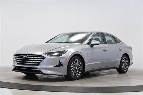 2023 Hyundai SONATA Hybrid SE