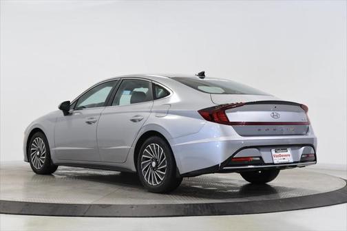 2023 Hyundai SONATA Hybrid SE