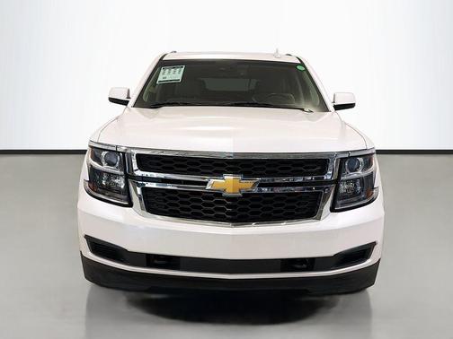 Iridescent Pearl Tricoat 2016 Chevrolet Suburban LT