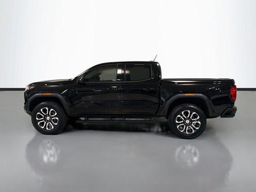 Black 2024 GMC Canyon AT4
