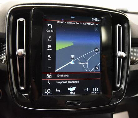 2021 Volvo XC40 T5 R-Design