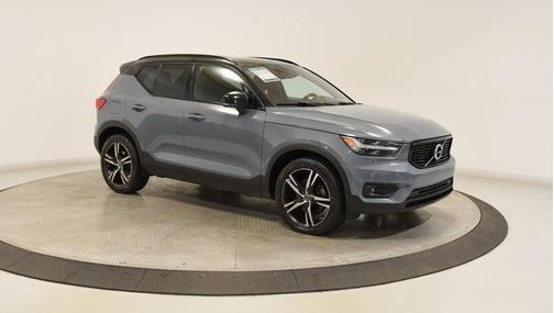2021 Volvo XC40 T5 R-Design
