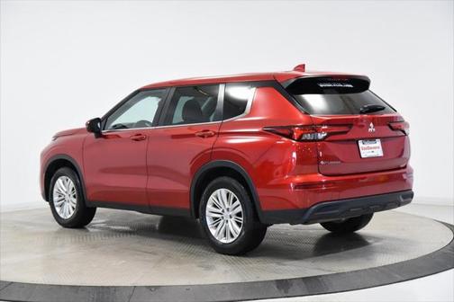 2023 Mitsubishi Outlander ES