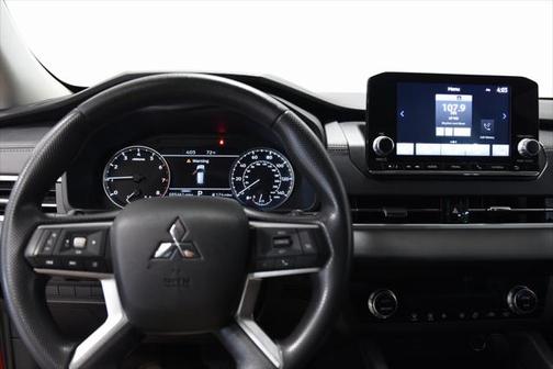 2023 Mitsubishi Outlander ES