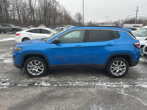 2024 Jeep Compass Latitude Lux