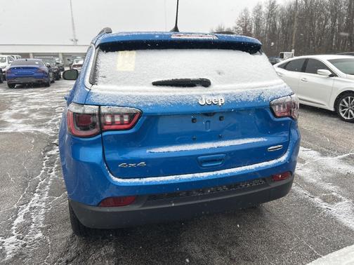 2024 Jeep Compass Latitude Lux