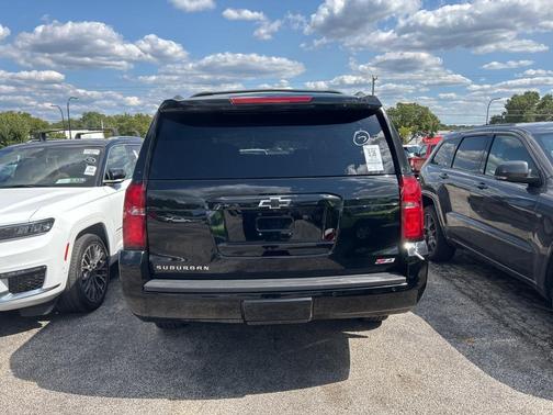 2019 Chevrolet Suburban LT