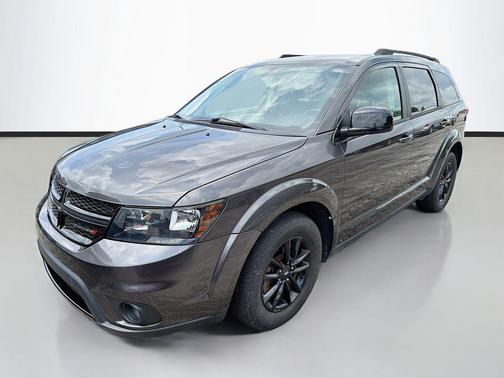 Granite Crystal Metallic Clearcoat 2019 Dodge Journey SE