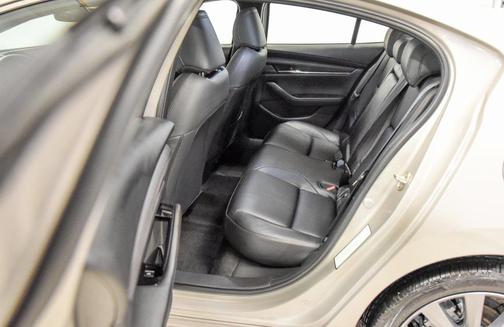 2025 Mazda Mazda3 FWD w/Preferred Package