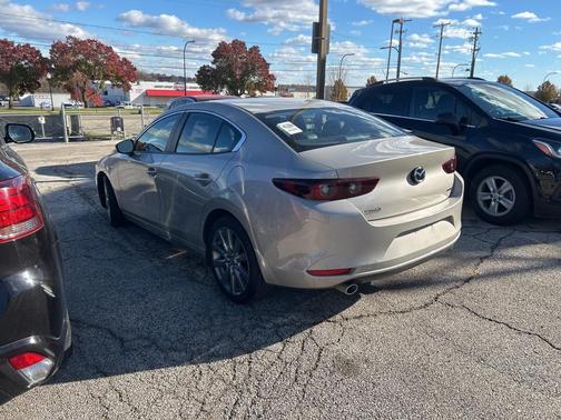 2025 Mazda Mazda3 FWD w/Preferred Package
