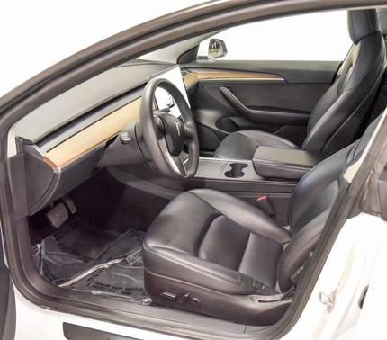 2022 Tesla Model 3 Standard Range