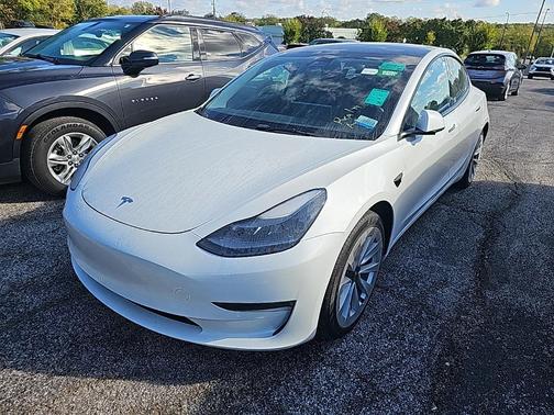 2022 Tesla Model 3 Standard Range