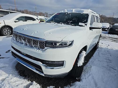 2022 Jeep Grand Wagoneer Series II