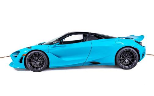 2027 McLaren 750S