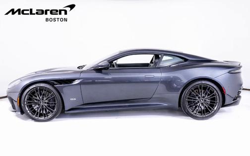 2021 Aston Martin DBS Superleggera