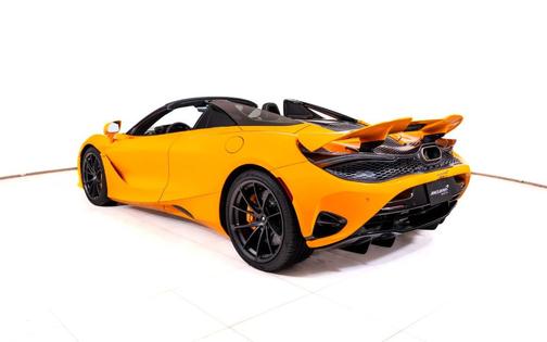2026 McLaren 750S Base