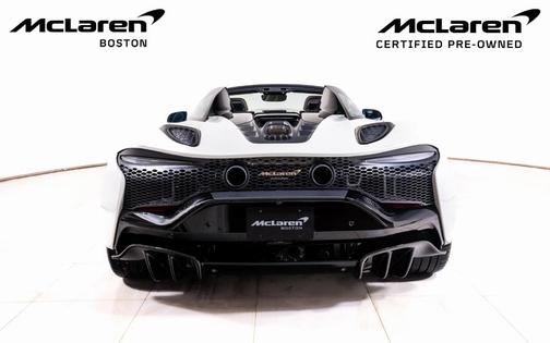 2025 McLaren Artura Performance