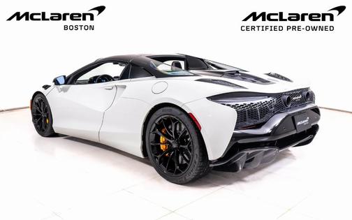 2025 McLaren Artura Performance