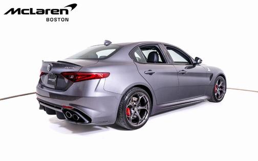 2023 Alfa Romeo Giulia Quadrifoglio